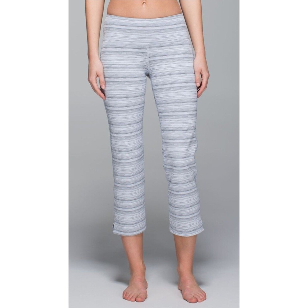 Lululemon sz 6/8/M City Kick It 24" Crop Pant Cyber Stripe White Silver Fox Rare
